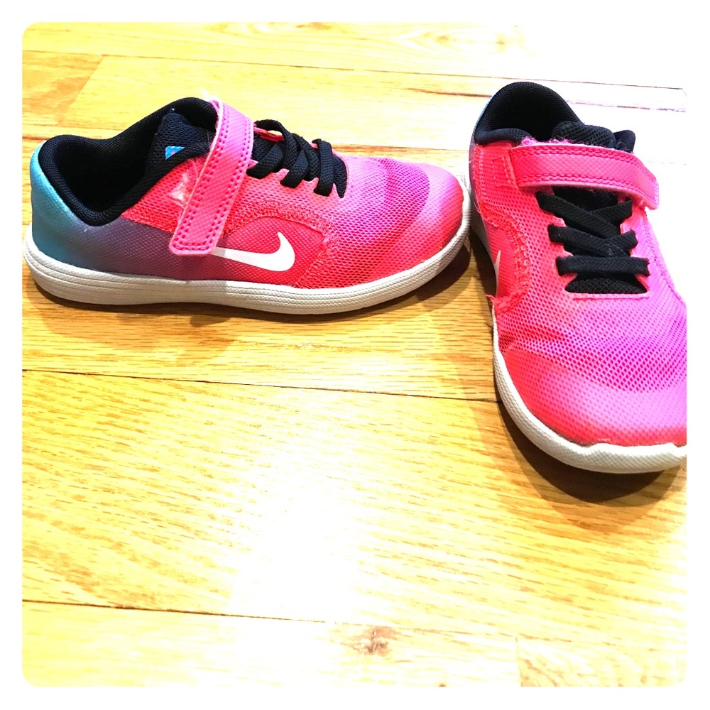 Ghouls Nike size 10
