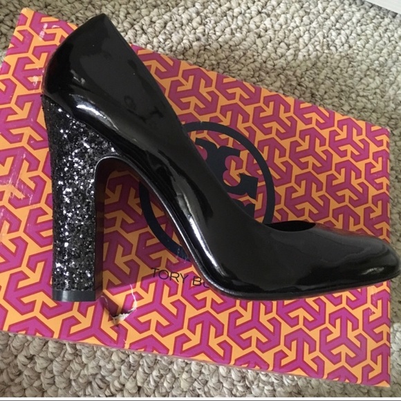 Tory Burch Colin Blk- In time for NYE - Picture 3 of 4