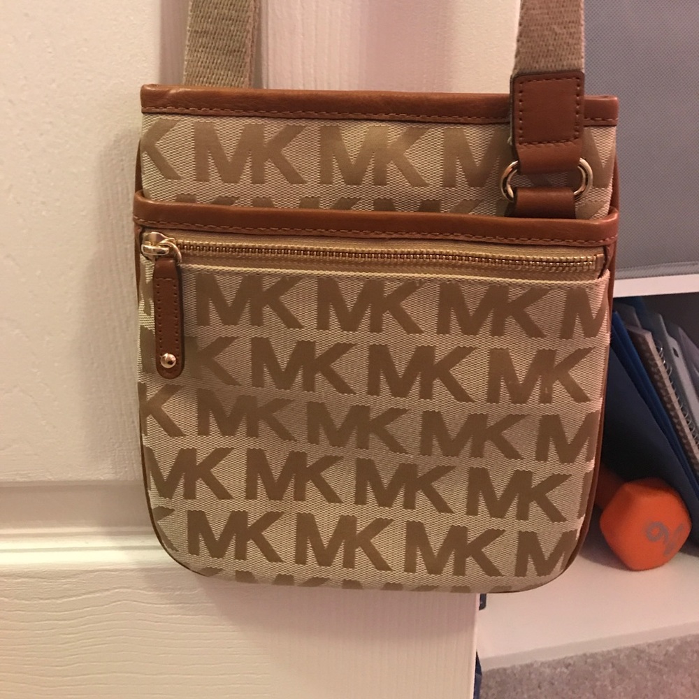 Michael Kors crossbody