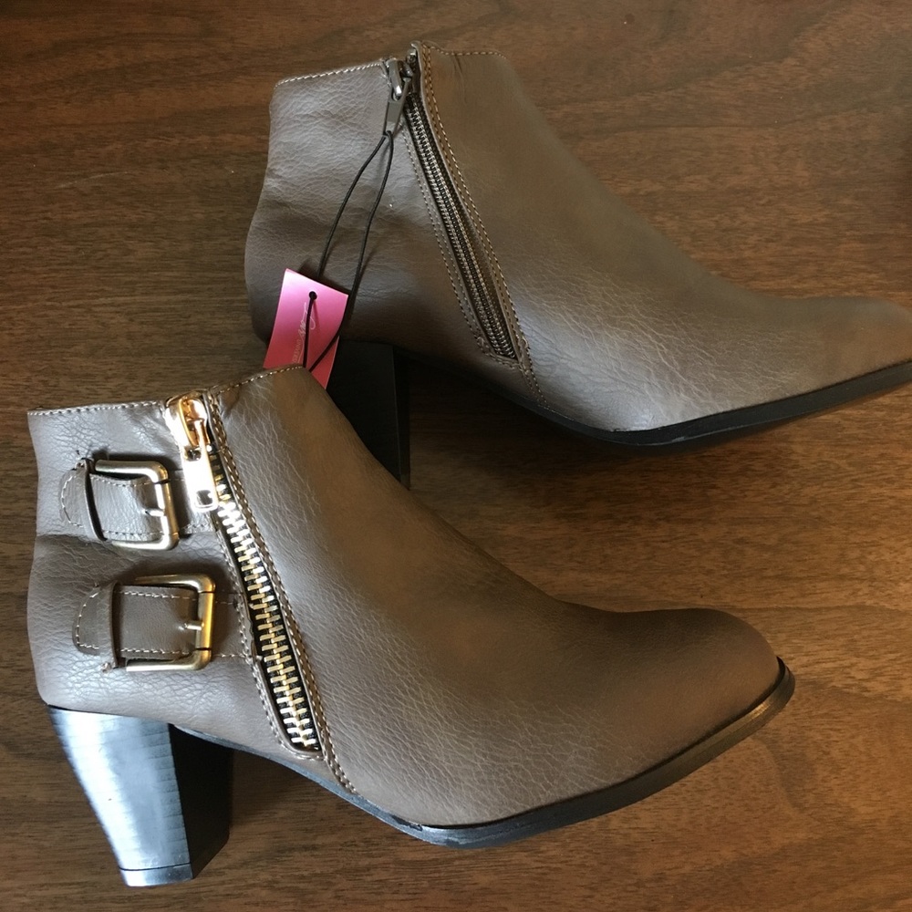 Love University Booties. NWT