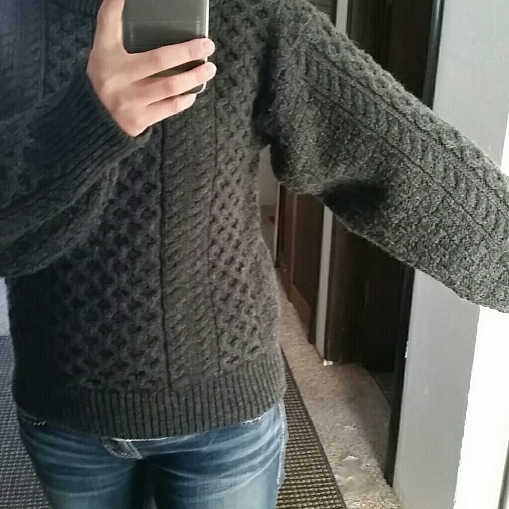Wool Sweater - Picture 7 of 8