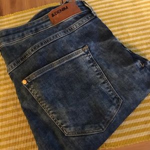 H&M Distressed Jeans