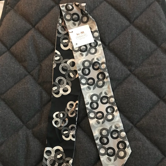 Coach - Picture 2 of 4