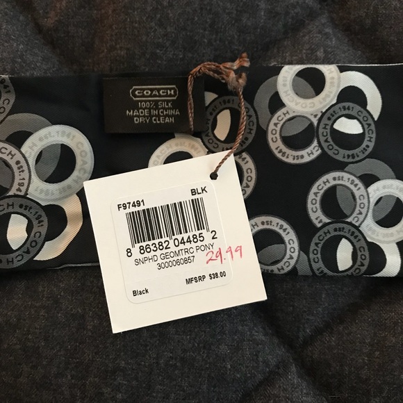 Coach - Picture 3 of 4