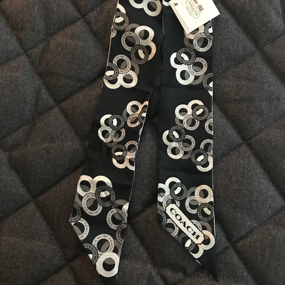 Coach - Picture 4 of 4