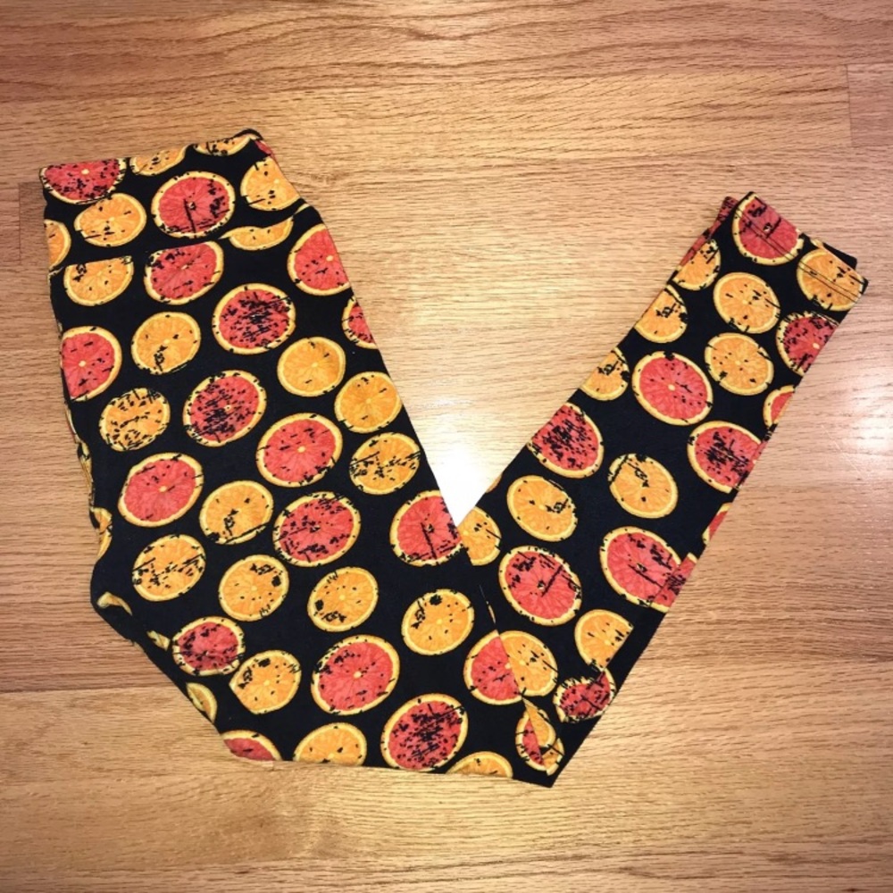 LuLaRoe Orange Slice print OS leggings