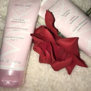Mary Kay 2-1 Body Shave & Hydrating Lotion set