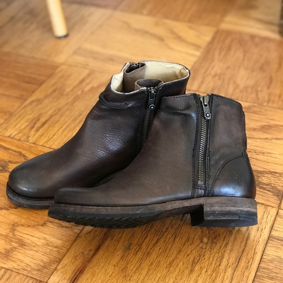 frye veronica seam short