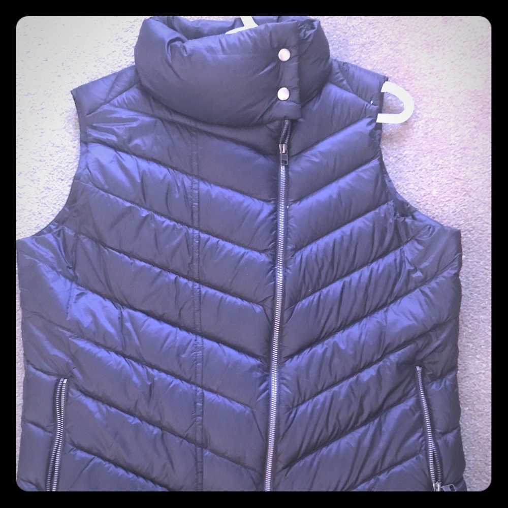 Patagonia Puffer Vest Cowel neck button up