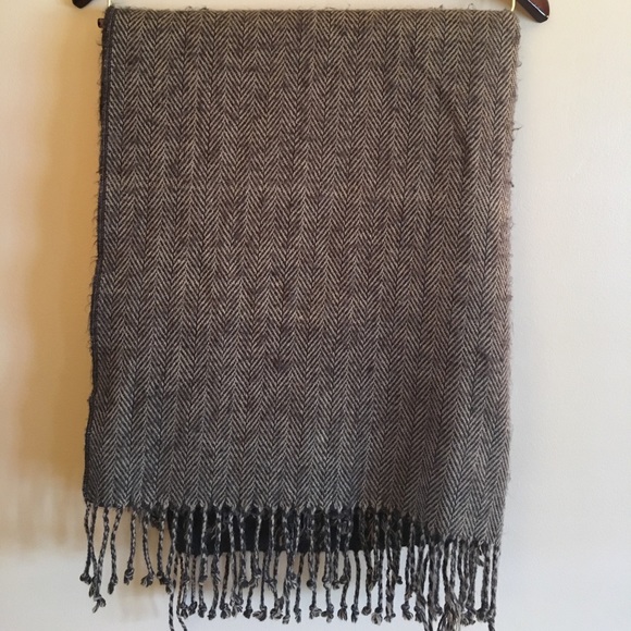 Reversible blanket scarf - Picture 1 of 4