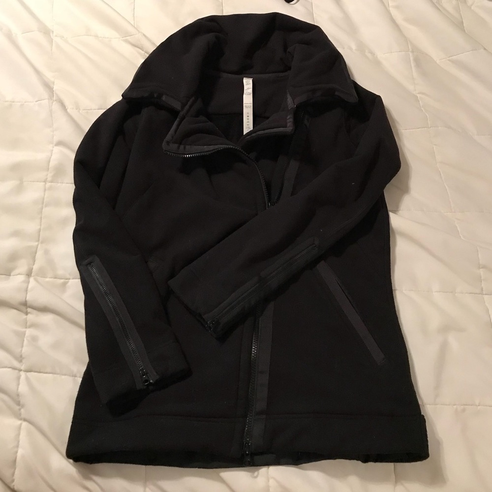 Amazing Lululemon coat!!
