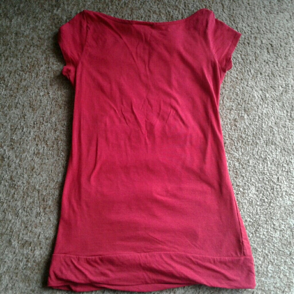 ~Red and black ripped top~ - Picture 2 of 3