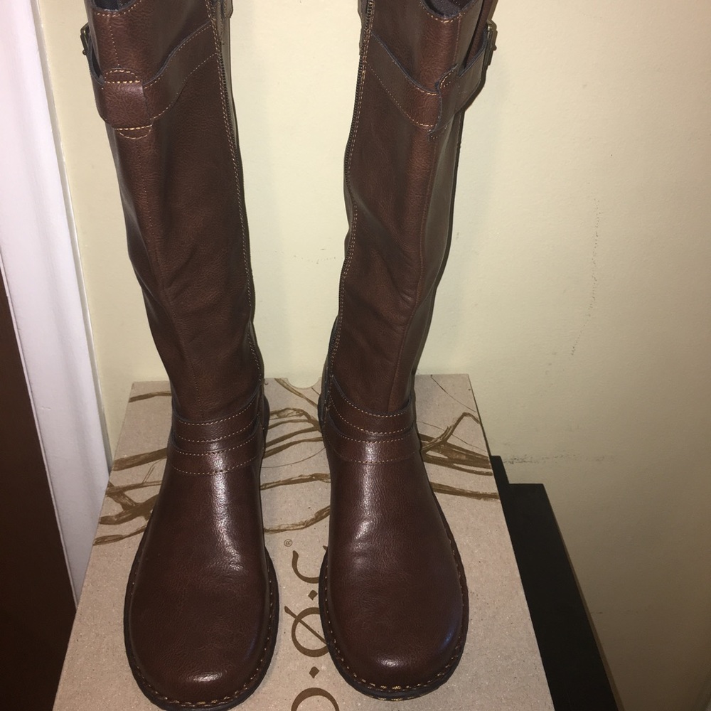 B.O.C LINOSA BOOTS BRAND NEW IN BOX SIZE 8.5M