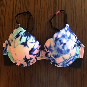 VS Everywhere Push Up 34C