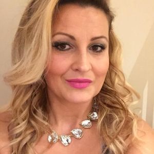 Meet your Posher, Rudina