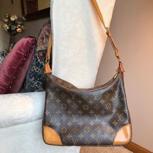 Authentic Louis Vuitton purse
