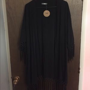 Black fringe kimono