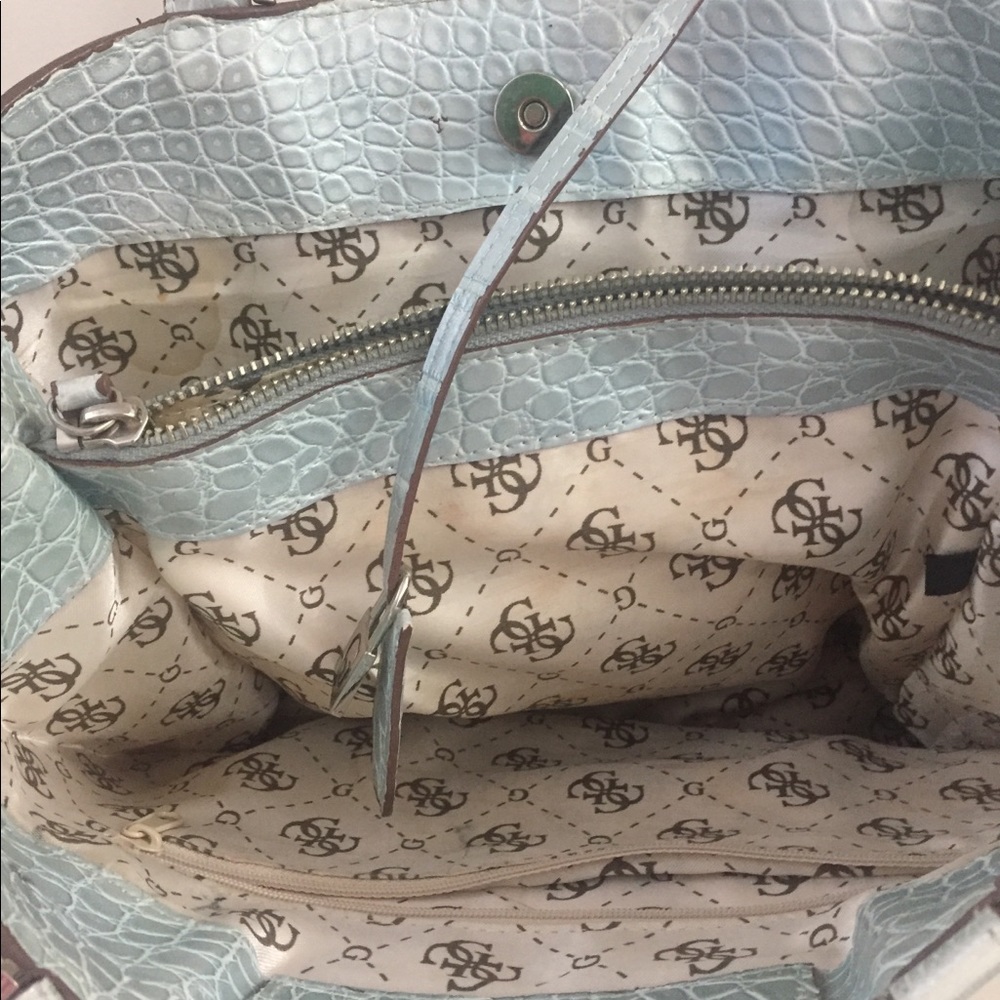 Guess Handbag - Picture 5 of 8