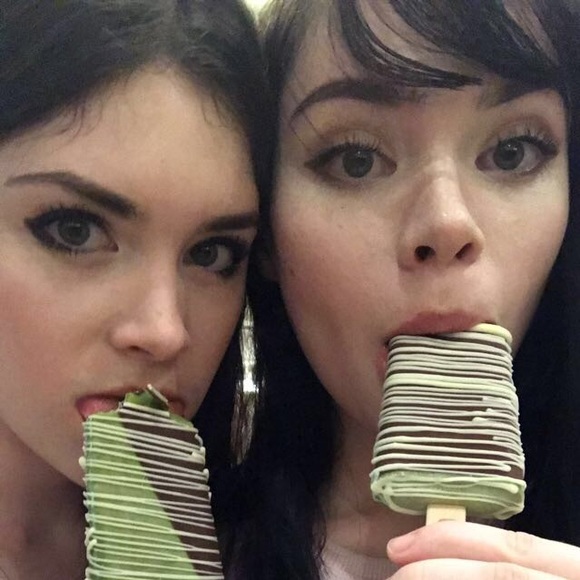 Meet your Posher, Michelle - Picture 1 of 1