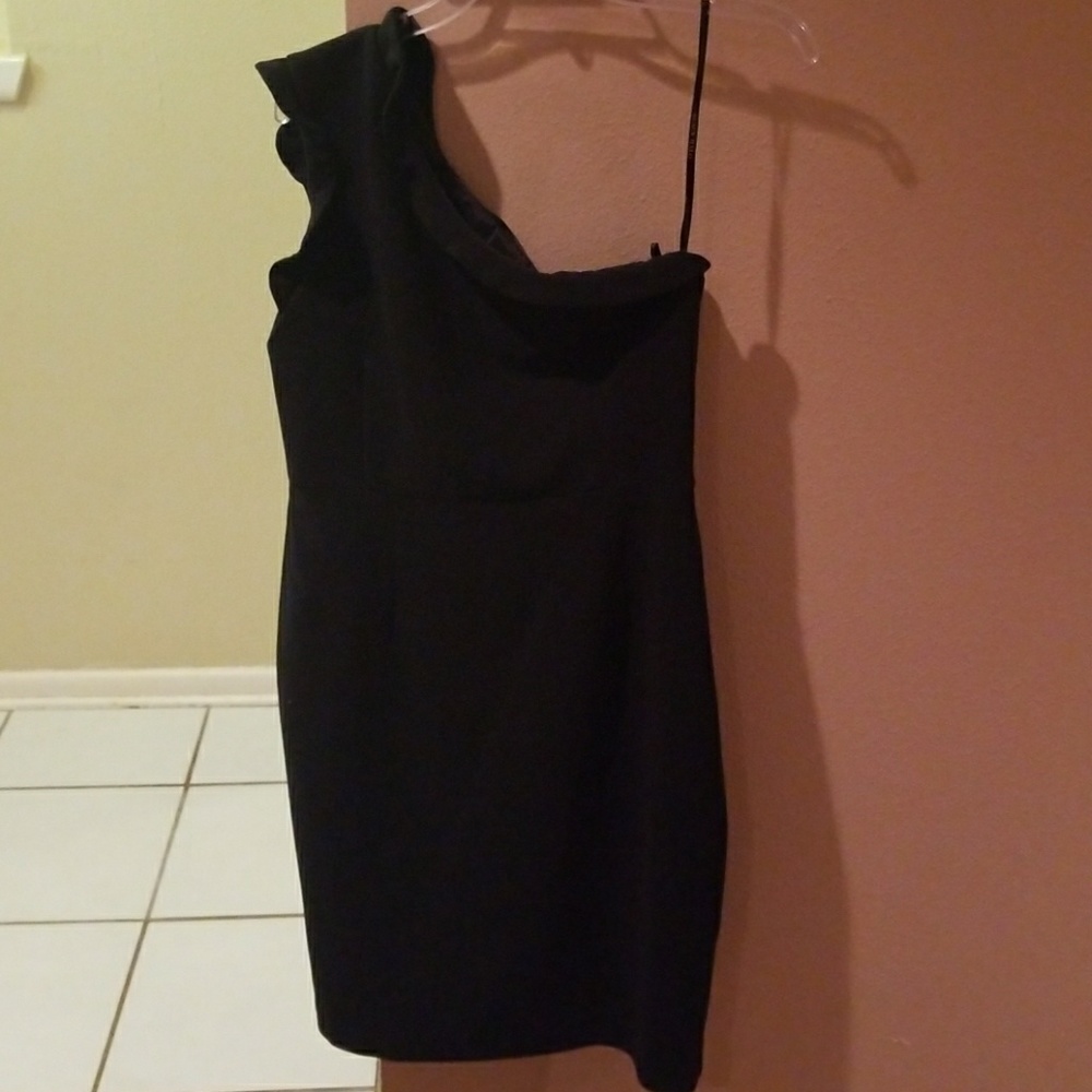 One shoulder black dress