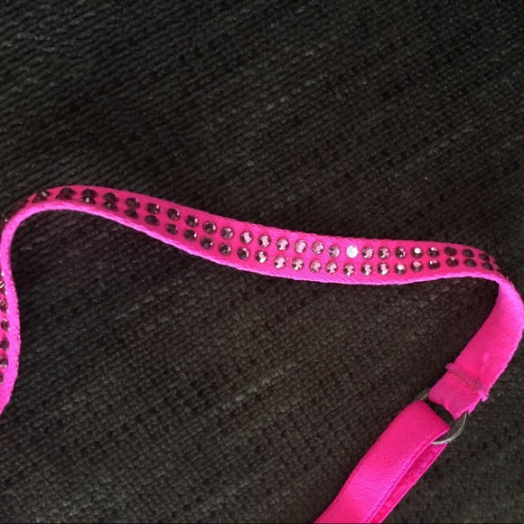 VS PINK strap/strapless bra! - Picture 3 of 4