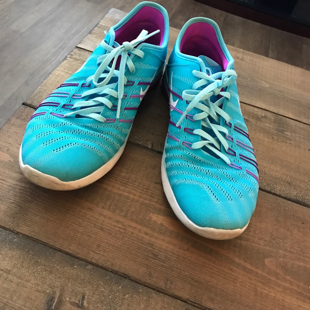 Nike Free Runs