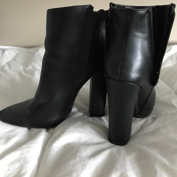 Just Fab Boots - Picture 3 of 4