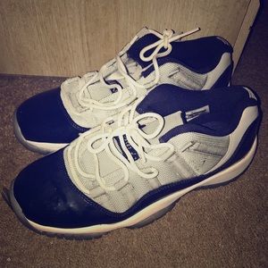 Georgetown Jordan 11’s