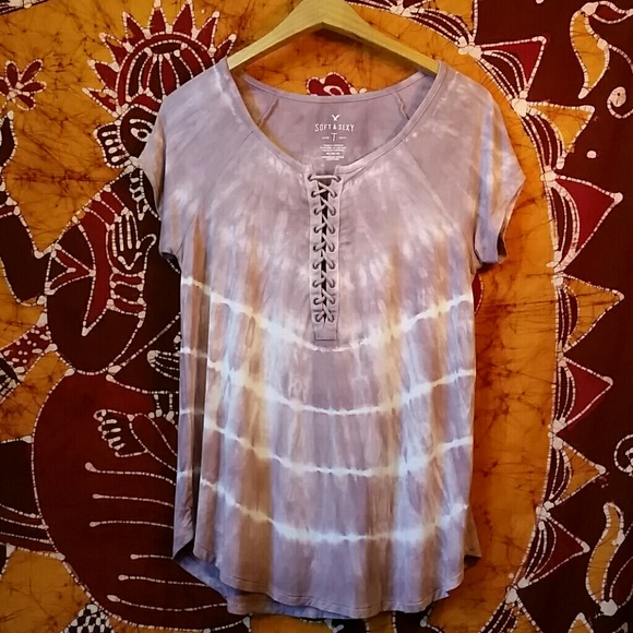 American Eagle Outfitters Tops - AEO Lace Up Tee