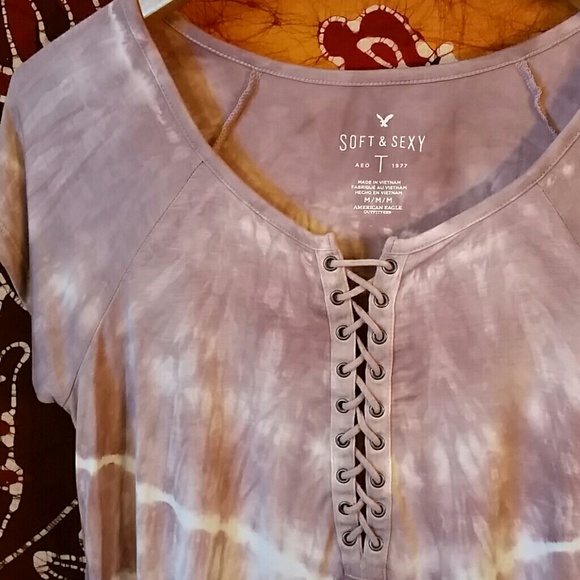 AEO Lace Up Tee - Picture 2 of 4