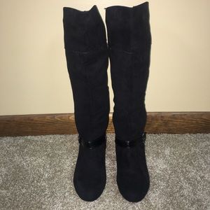 Brand new size 6 Express boots.