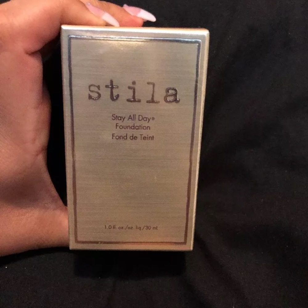Stila All Day Foundation (Hue)