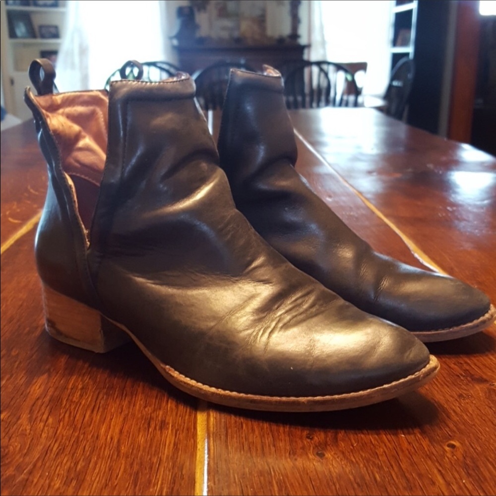 Jeffrey campbell muskrat booties