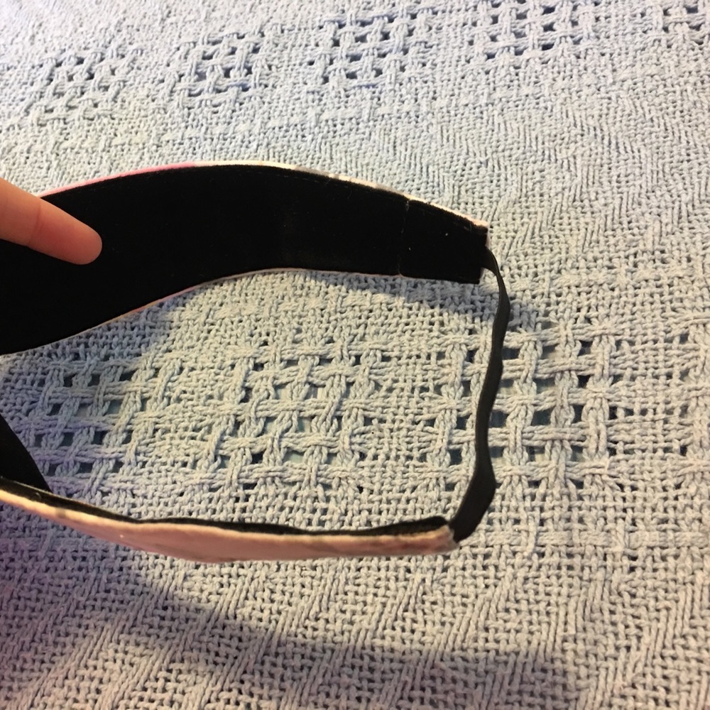 Banded Headband - Picture 4 of 5