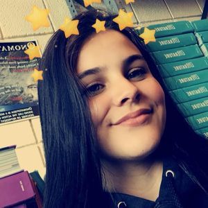 Meet your Posher, Maxine