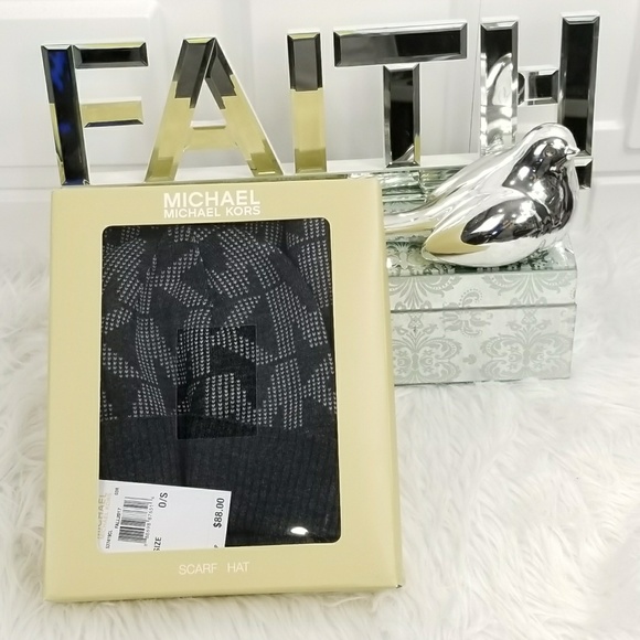 LAST 1MICHAEL KORS SCARF &HAT SET - Picture 2 of 3