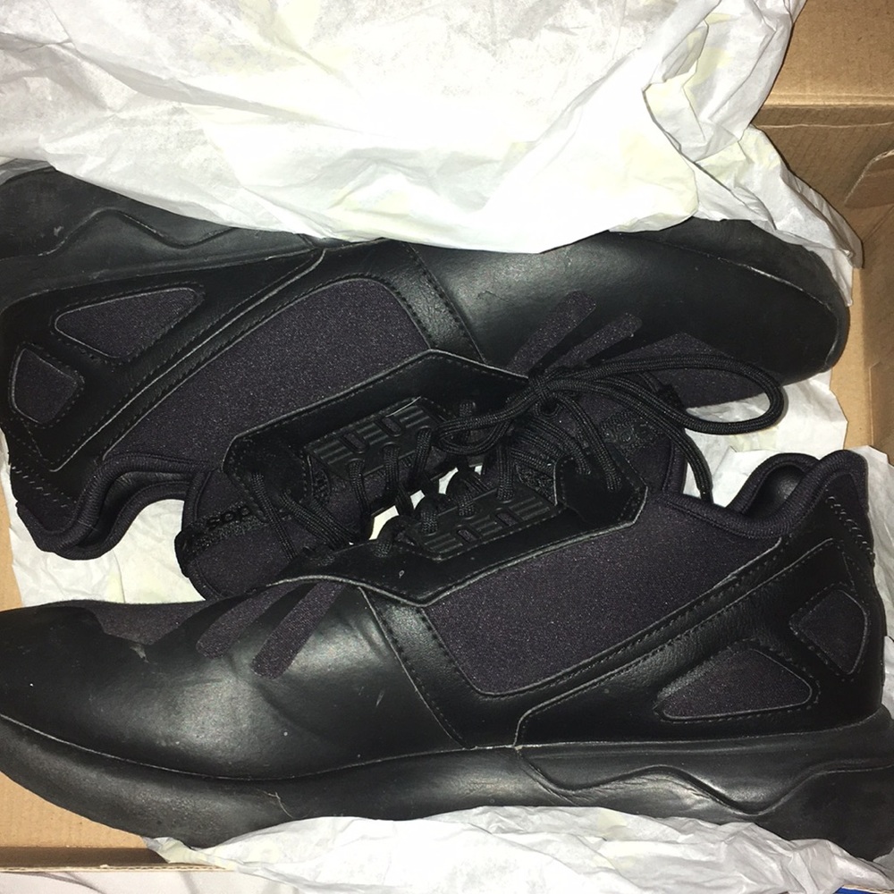 Adidas Tubular Runner (all black)