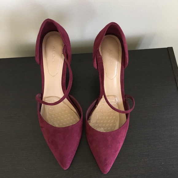 Aldo Burgundy Heel Size 8.5 - Picture 2 of 3