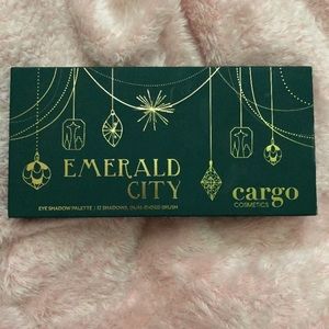 LE Cargo Emerald City Eyeshadow Palette Bundle