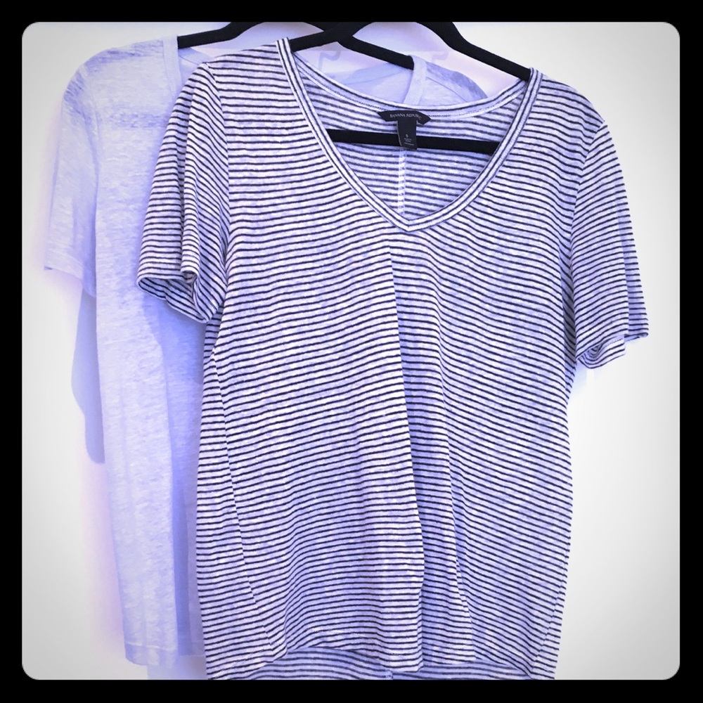 Bundle of Two Banana Republic Linen T-Shirts