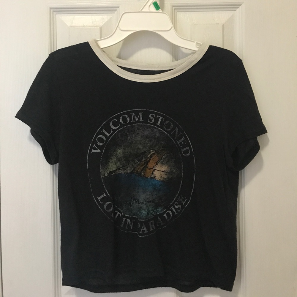 Volcom Tee🔹