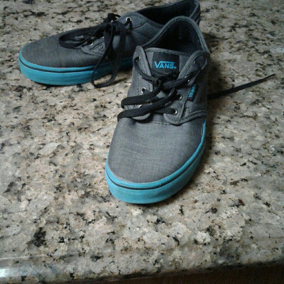 Vans - Picture 1 of 2