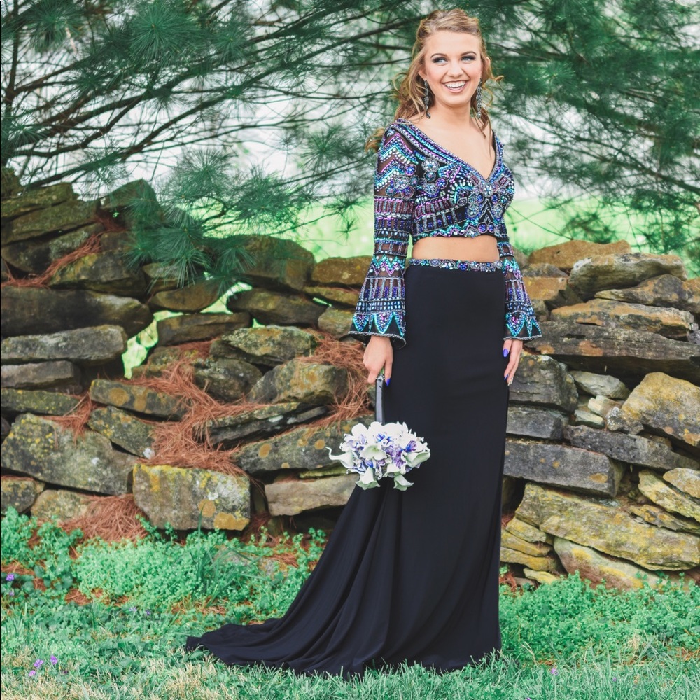 Prom / pageant dress