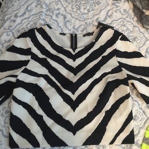 Black and white express crop top