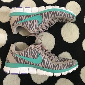 Nike Free 5.0 sneakers