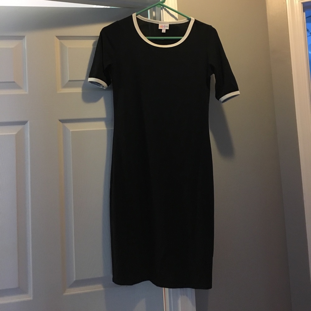 Lularoe Julia dress- black and white
