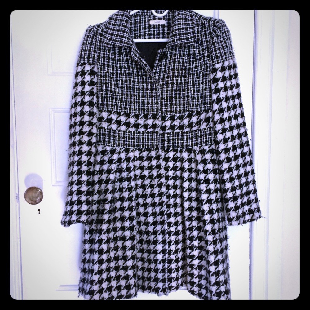 Black and white Houndstooth coat