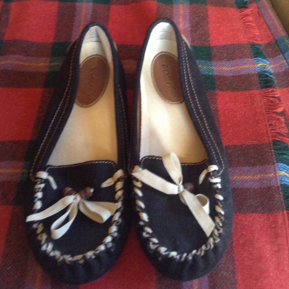 olukai moccasins