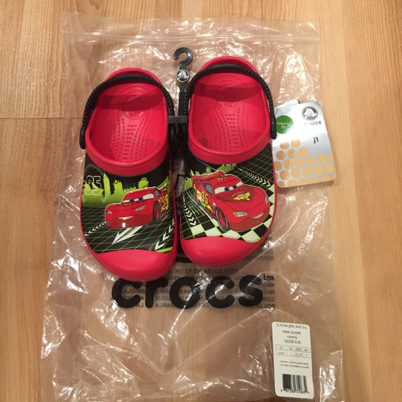 Brand new Crocs with tags - Picture 1 of 2