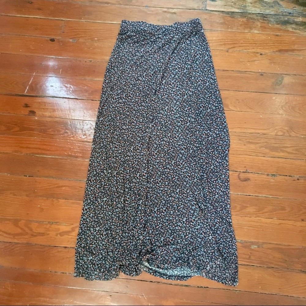🥝 Brandy Melville Floral Maxi Skirt